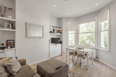 24b Almeric Road, London, SW11 1HL