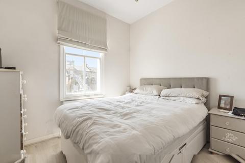 24b Almeric Road, London, SW11 1HL