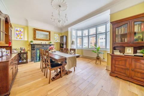122 College Road, Bromley, BR1 3PF