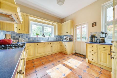 122 College Road, Bromley, BR1 3PF