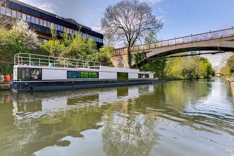 2 bedroom houseboat for sale, Cumberland Basin, Regents Park