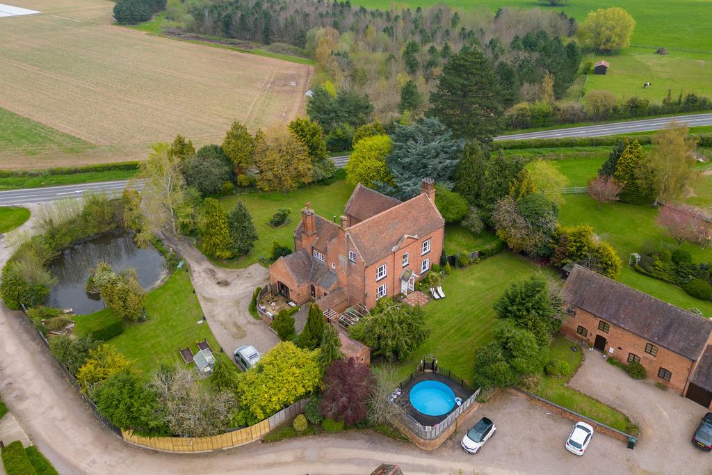 Holt Heath, Worcester, Worcestershire WR6 6NG 8 bed detached house for