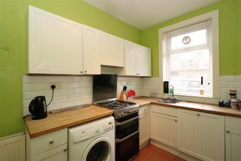 2 bedroom end of terrace house to rent, Cowley Road, Leeds, West Yorkshire, UK, LS13