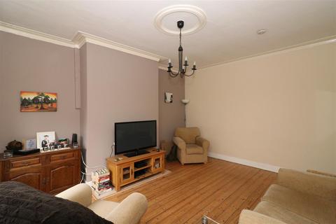 2 bedroom end of terrace house to rent, Cowley Road, Leeds, West Yorkshire, UK, LS13