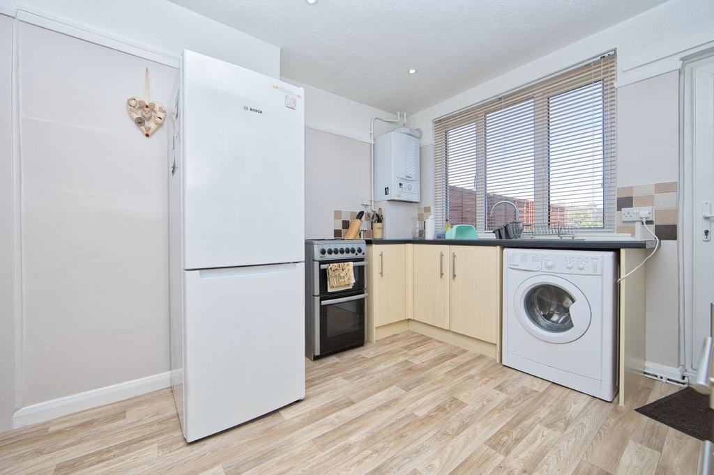 St. Martins Road, Folkestone, CT20 2 bed terraced house £240,000