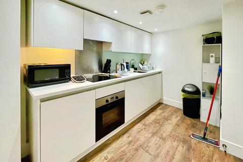 1 bedroom flat to rent, Crispin Lofts, New York Road, Leeds, West Yorkshire, LS2