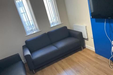 1 bedroom in a flat share to rent, Millstone Place, Millstone Lane, Leicester, LE1