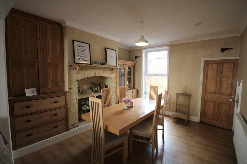 Emerald Street, York, YO31 3 bed terraced house £1,100 pcm (£254 pw)