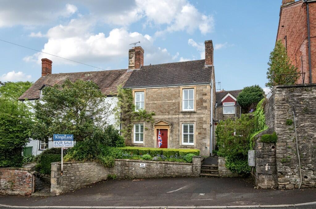 North Street, Wincanton BA9 3 bed character property for sale £435,000