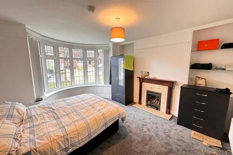 undefined, Desborough Avenue, Hp11