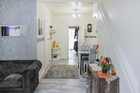 81 Varley Road, London, E16 3NR