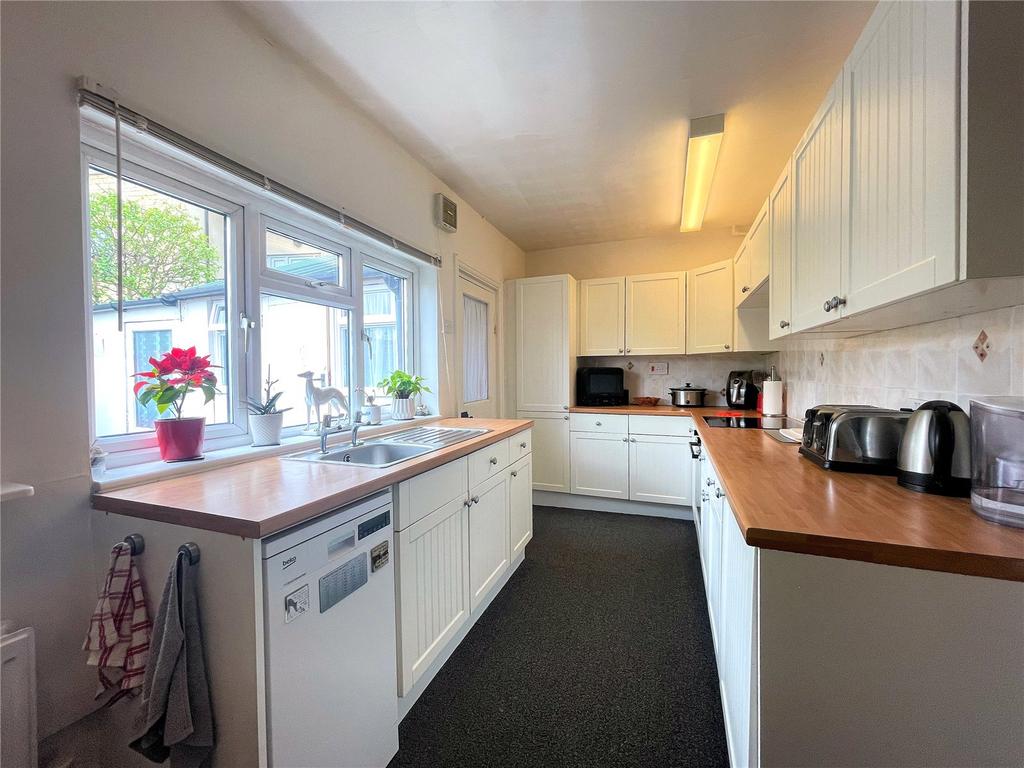 Purley Road, Cirencester, Gloucestershire, GL7 2 bed semidetached