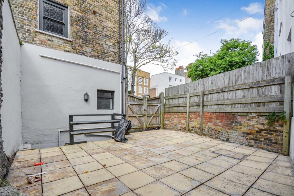Trinity Square, Margate 4 bed detached house £425,000