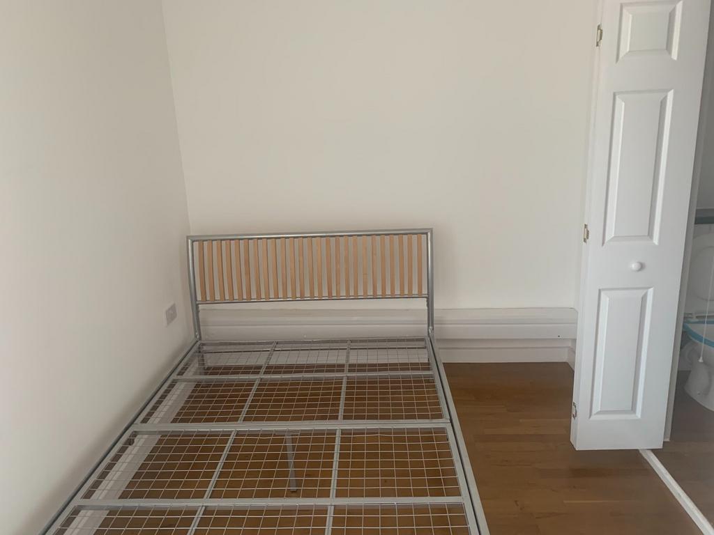 Photograph 5