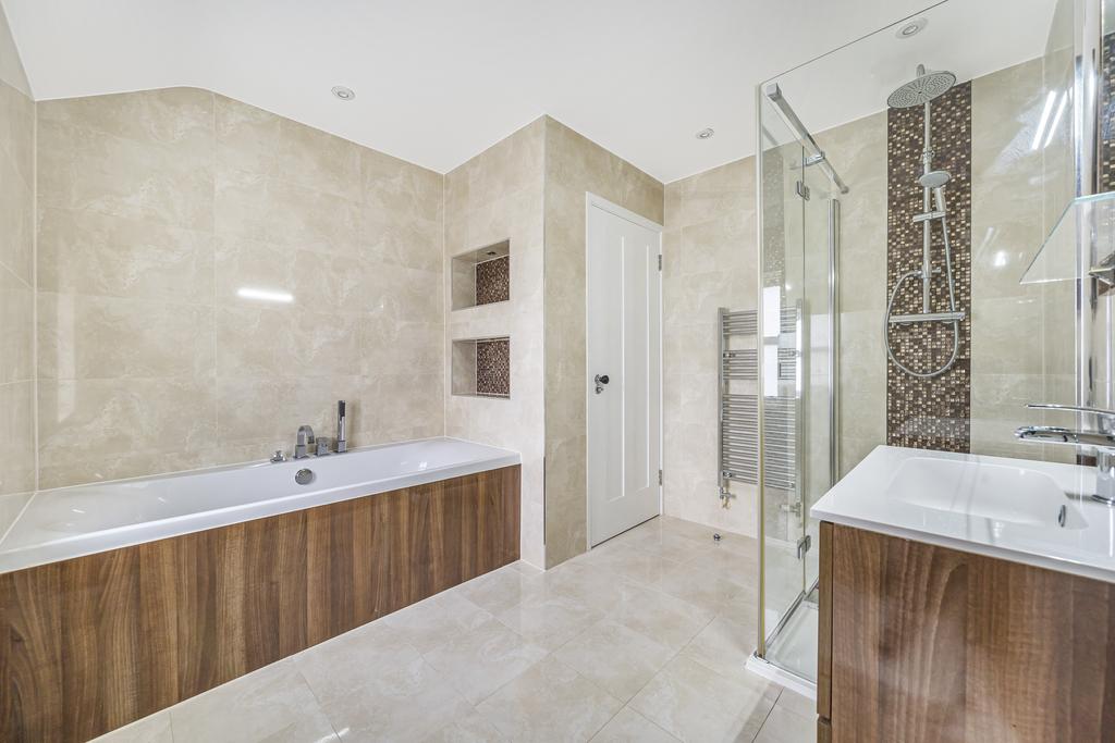 Great Family Bathroom