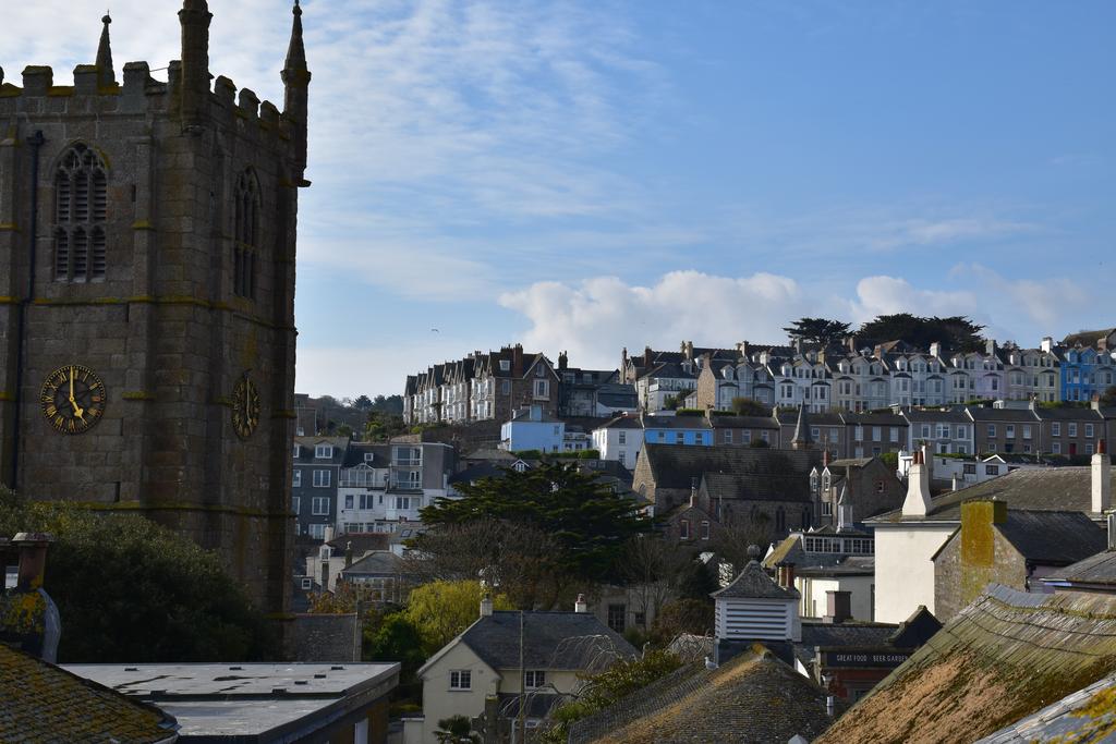 Upper Floor Fore Street St Ives
