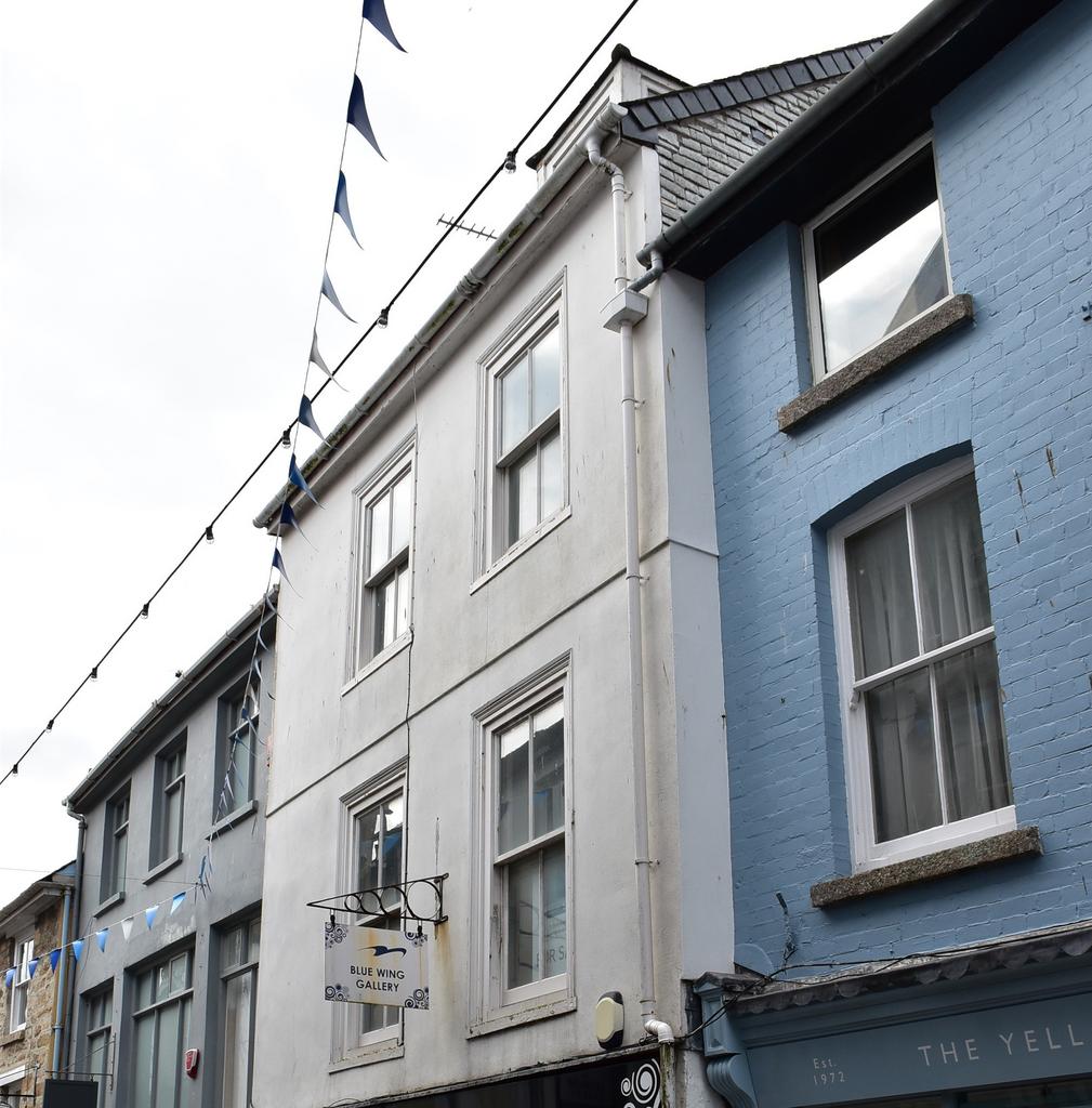 Upper Floor Flat - Fore Street