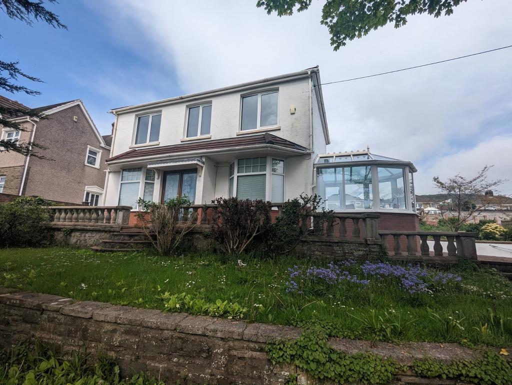 Old Road, Baglan, Port Talbot, Neath Port Talbot. SA12 8TT 4 bed