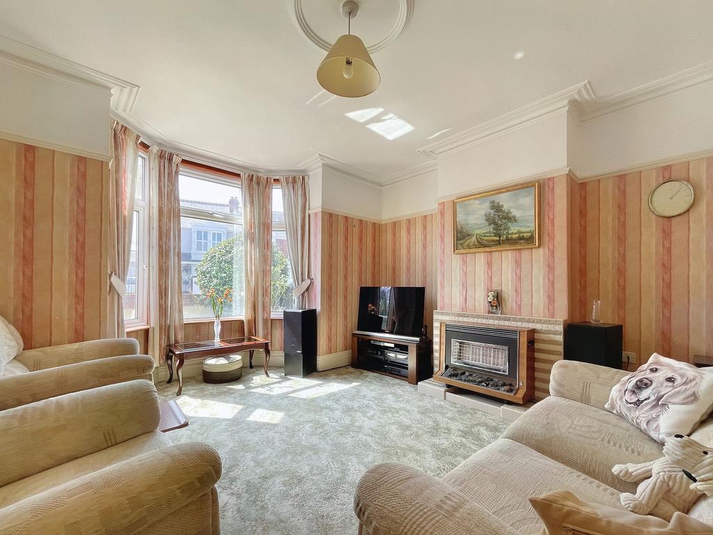 Langstone Road, Portsmouth, PO3 3 bed terraced house for sale £290,000
