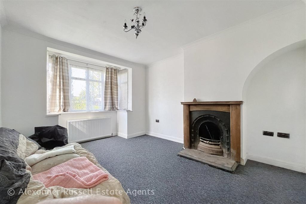 Nash Road, Margate, CT9 3 bed semidetached house for sale £275,000