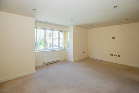 2 bedroom flat to rent, Large 2 bedroom Modern Flat