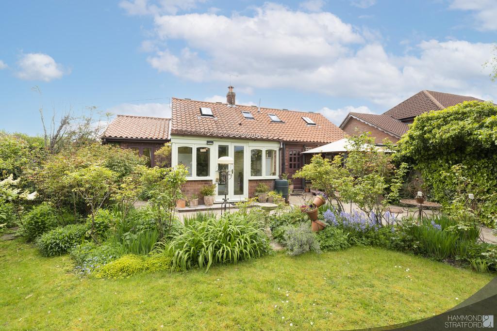 Mill Road, Hethersett 4 bed detached house for sale £450,000