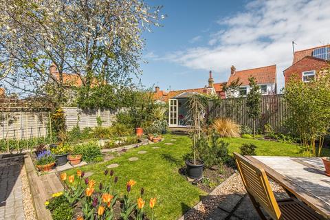 4 bedroom semi-detached house for sale - Sheringham