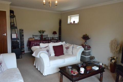 1 bedroom flat to rent, Caterham Valley