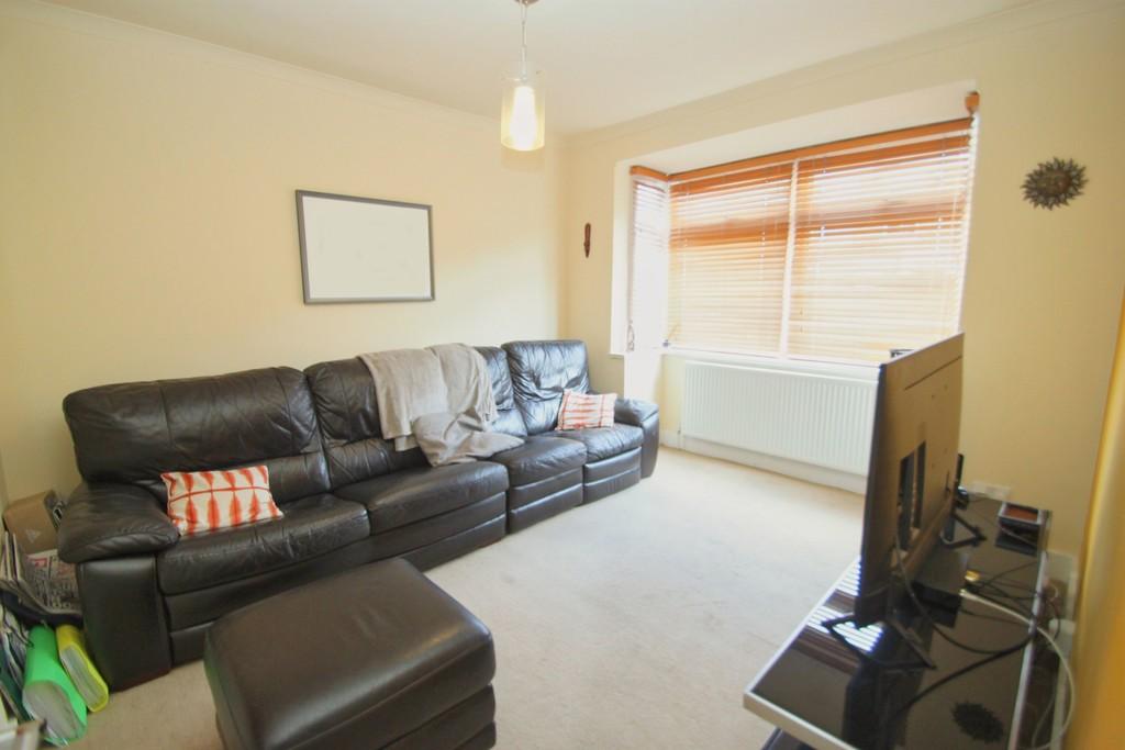 Prospect Road, Woodford Green 3 bed semidetached house £575,000