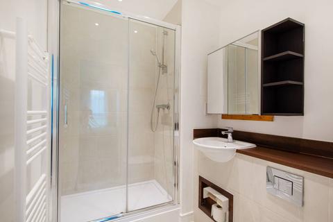 176 Whitestone Way, Croydon, CR0 4FG