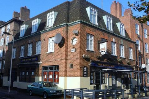 Studio to rent, Harper Road, Borough