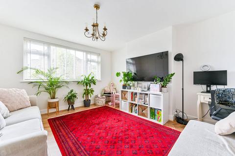 5 Imperial Close, Harrow, HA2 7LN
