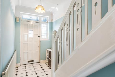 40 Cambridge Road, London, E11 2PN
