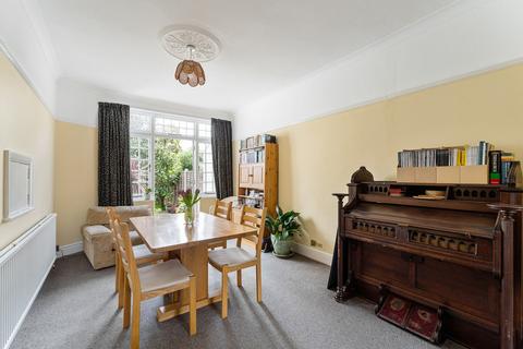 40 Cambridge Road, London, E11 2PN