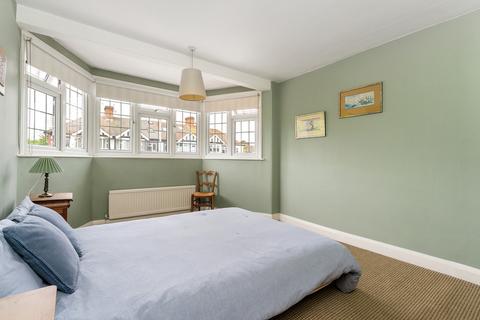 81 Elmcroft Avenue, London, E11 2BN