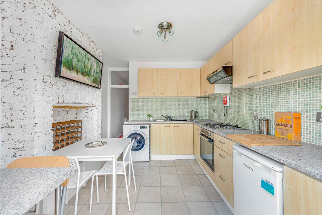 Dine-In Kitchen