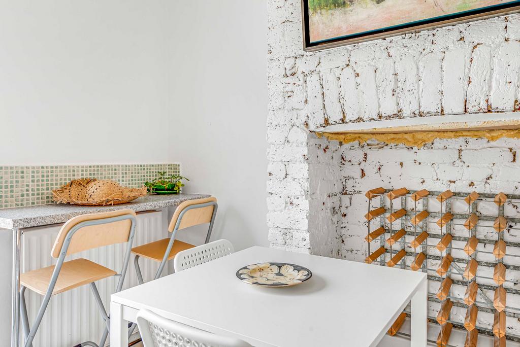 Dine-In Kitchen
