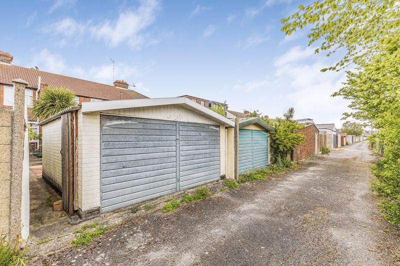 Highbury Grove, Cosham 3 bed terraced house for sale £325,000