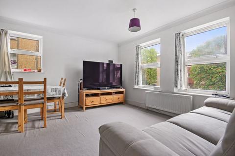 Flat 2, 32b Canning Road, Croydon, CR0 6QD