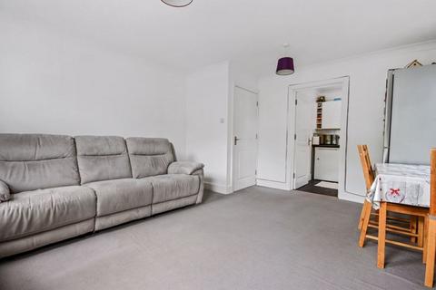 Flat 2, 32b Canning Road, Croydon, CR0 6QD