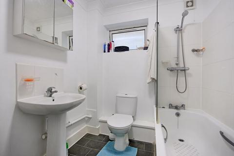 Flat 2, 32b Canning Road, Croydon, CR0 6QD