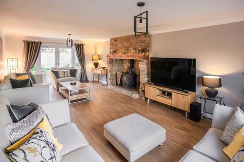 7 Dickens Close, Langtoft, Peterborough, PE6 9RT