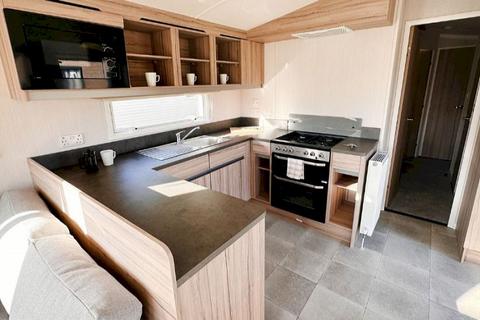 2 bedroom static caravan for sale, Caldecott Hall Country Park, , Beccles Road NR31