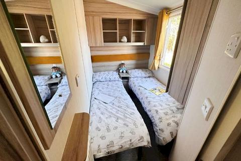 undefined, Three Bed Swift Ardennes Caldecott Hall Country Park, Fritton NR31