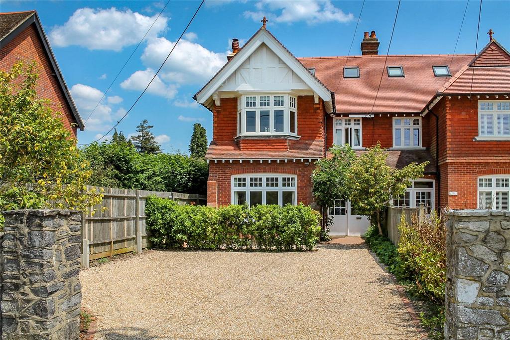 Headley Road, Liphook, Hampshire, GU30 5 bed semidetached house for