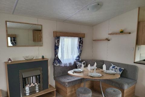 2 bedroom static caravan for sale, Castaways Holiday Park, Paston Road NR12