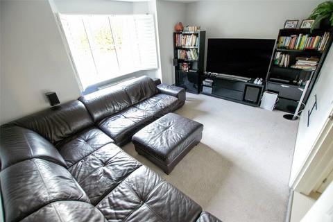 15 Hatts Close, Hartley Wintney, Hook, RG27 8WX