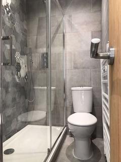 1 bedroom apartment to rent, Fulham Palace Road, Hammersmith, London