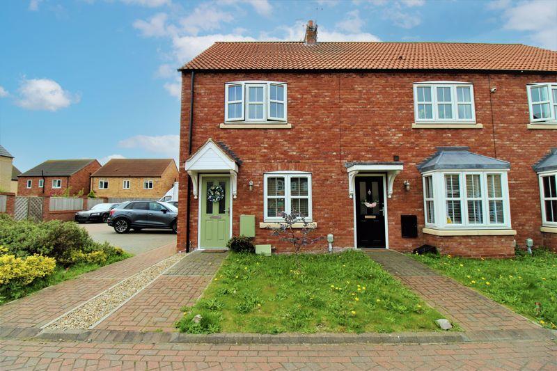 Hamlet Drive, Kingswood, HU7 2 bed end of terrace house £170,000