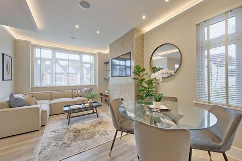 2 bedroom flat for sale, Southdown Road, London, SW20 8PT